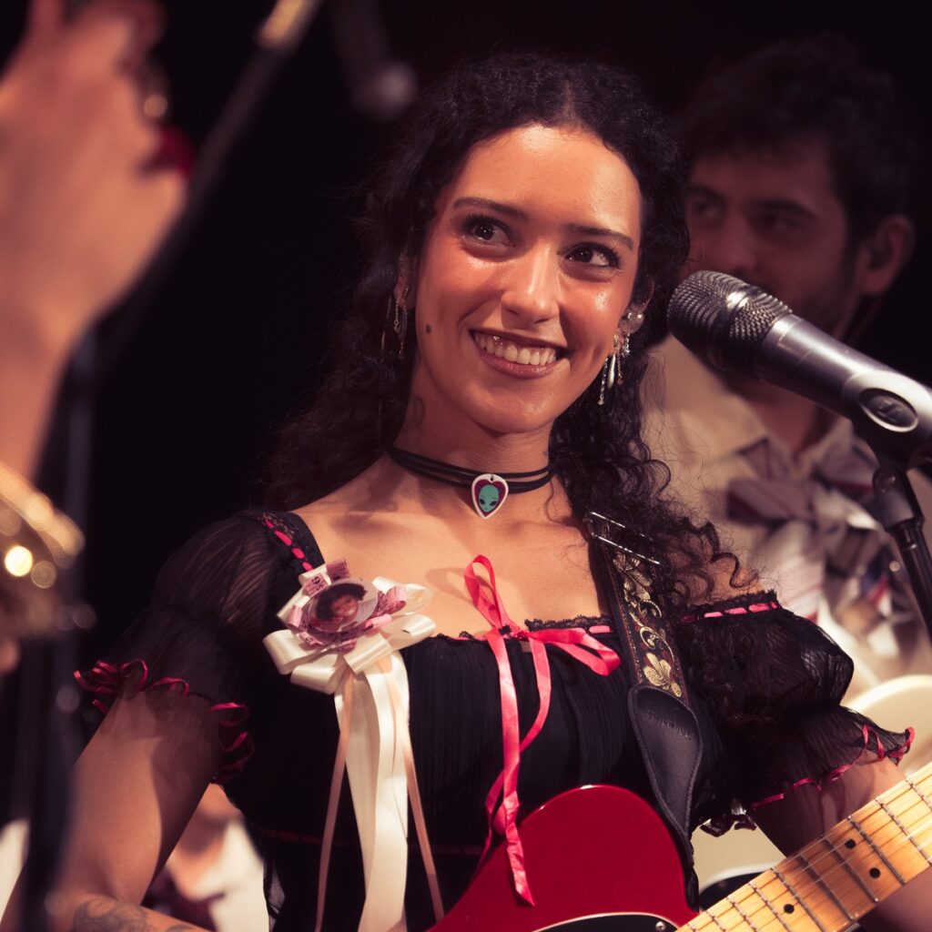 LOLA SANCHEZ